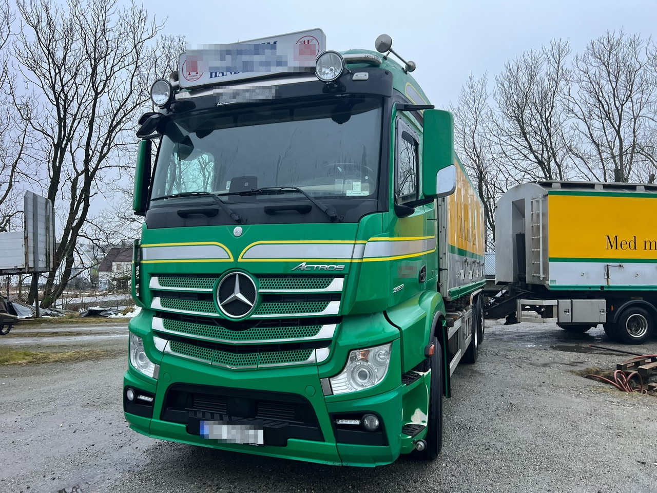 Mercedes Actros - Camión cisterna: foto 4 Mercedes Actros - Camión cisterna: foto 4