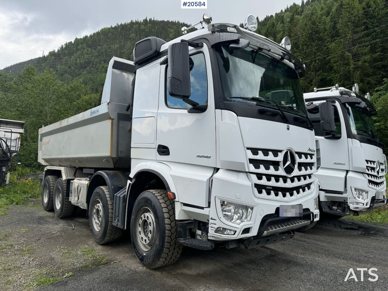 Mercedes Arocs 3258 - Camión volquete: foto 2 Mercedes Arocs 3258 - Camión volquete: foto 2