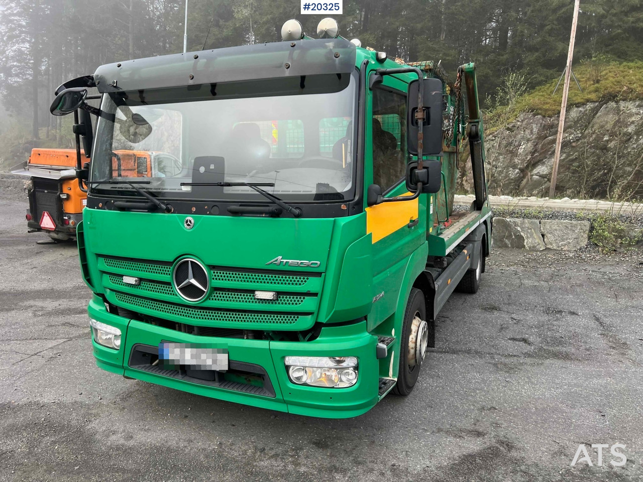 Mercedes Atego 1524 - Camión portacontenedor de cadenas: foto 2 Mercedes Atego 1524 - Camión portacontenedor de cadenas: foto 2