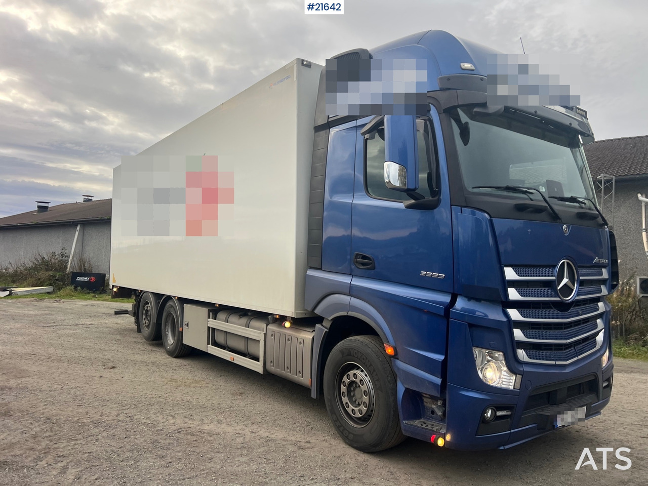 Mercedes-Benz Actrox 6x2 skapbil m/ kjøl/frys aggregat - Camión caja cerrada: foto 4 Mercedes-Benz Actrox 6x2 skapbil m/ kjøl/frys aggregat - Camión caja cerrada: foto 4
