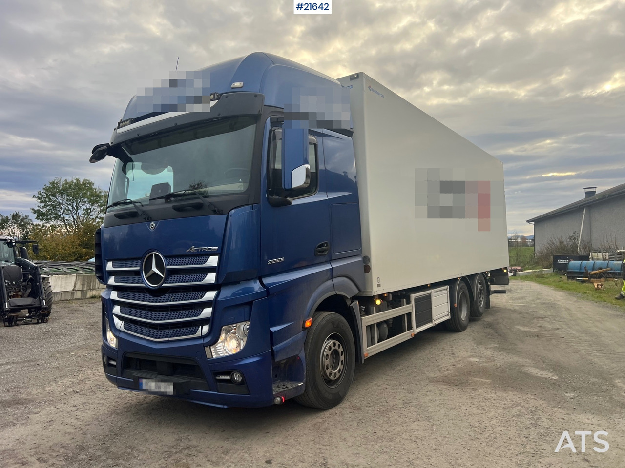Mercedes-Benz Actrox 6x2 skapbil m/ kjøl/frys aggregat - Camión caja cerrada: foto 2 Mercedes-Benz Actrox 6x2 skapbil m/ kjøl/frys aggregat - Camión caja cerrada: foto 2