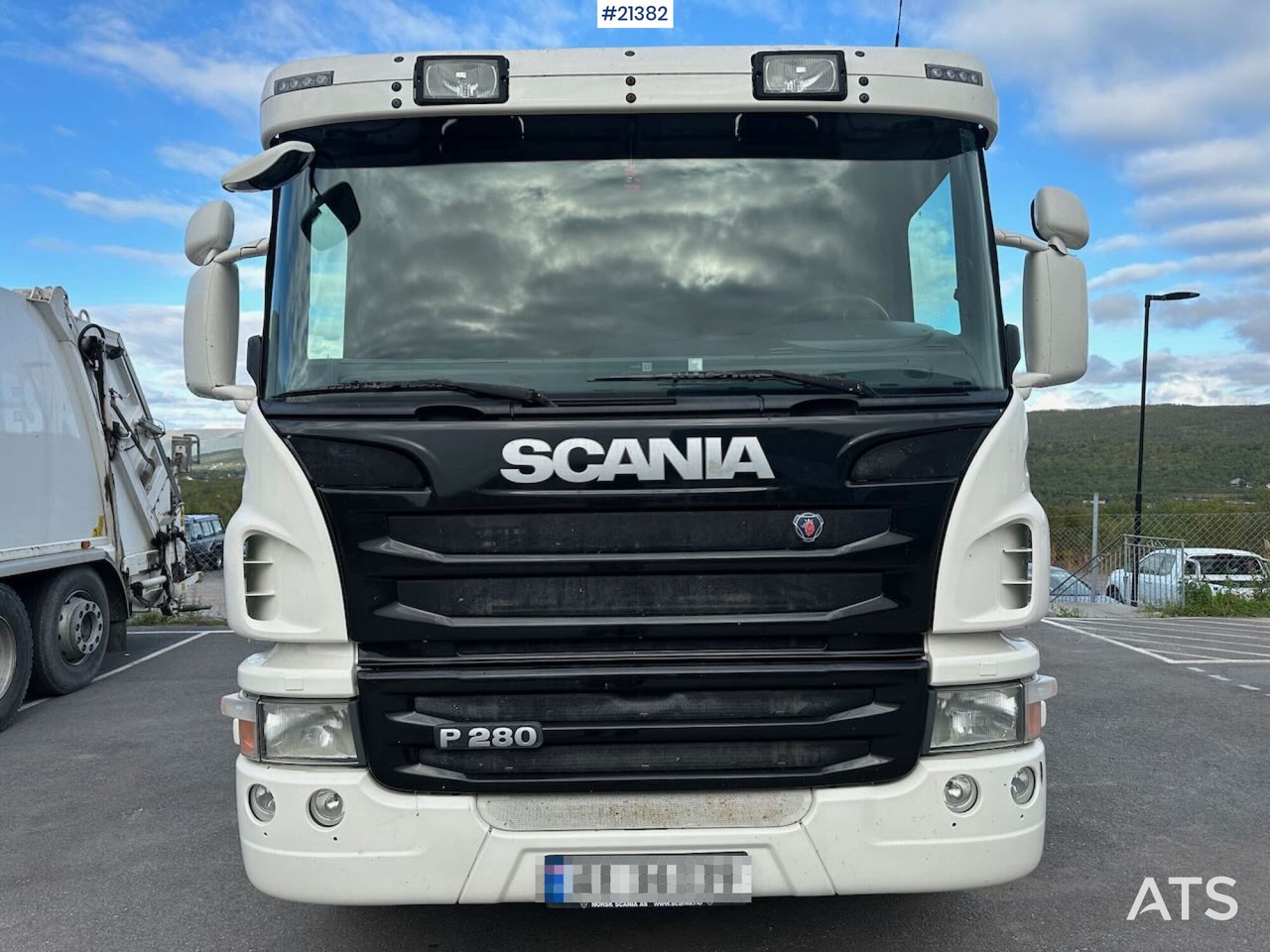 Scania P280 - Camión portacontenedor de cadenas: foto 3 Scania P280 - Camión portacontenedor de cadenas: foto 3