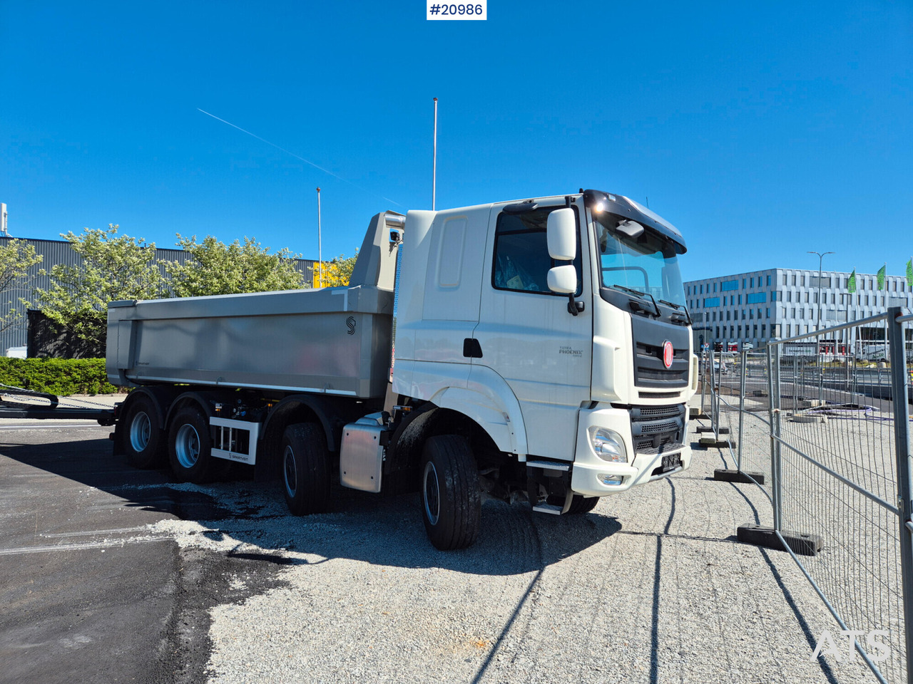 Tatra 8P6R43 - Camión volquete: foto 3 Tatra 8P6R43 - Camión volquete: foto 3