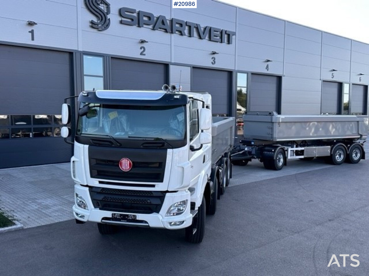 Tatra 8P6R43 - Camión volquete: foto 2 Tatra 8P6R43 - Camión volquete: foto 2