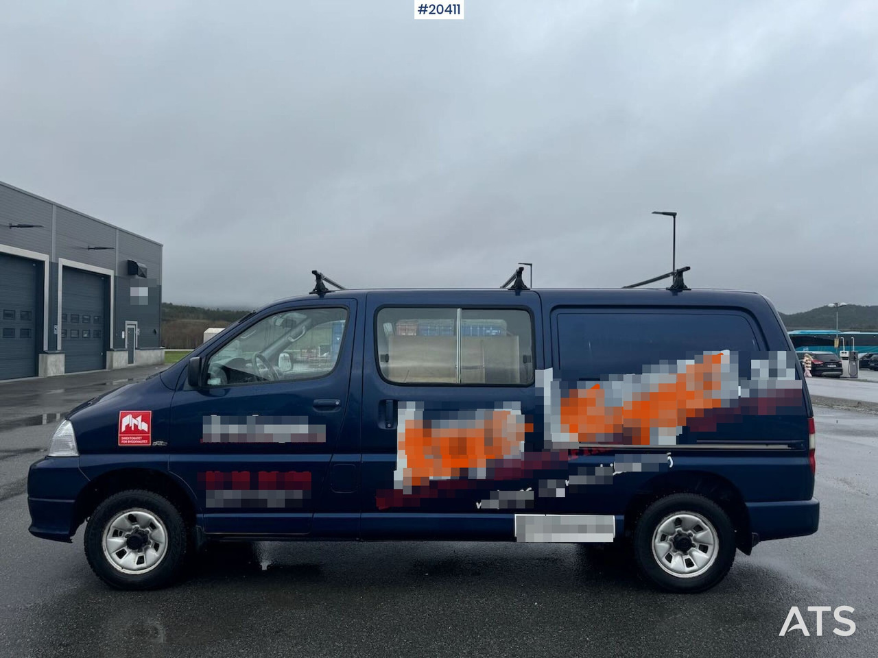 Furgón Toyota Hiace: foto 1