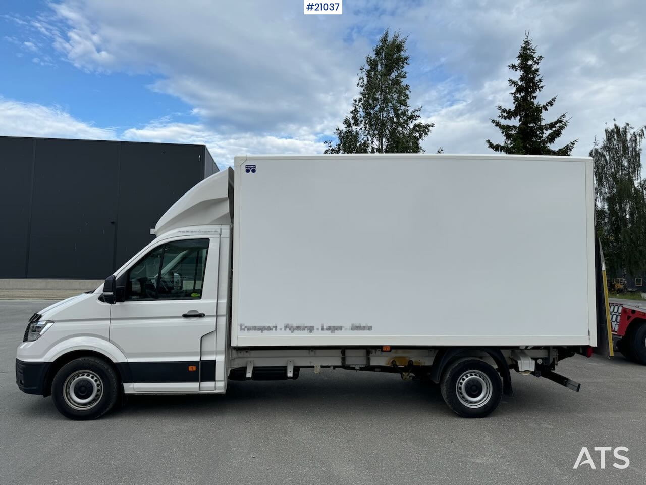 Volkswagen Crafter - Camión caja cerrada: foto 2 Volkswagen Crafter - Camión caja cerrada: foto 2