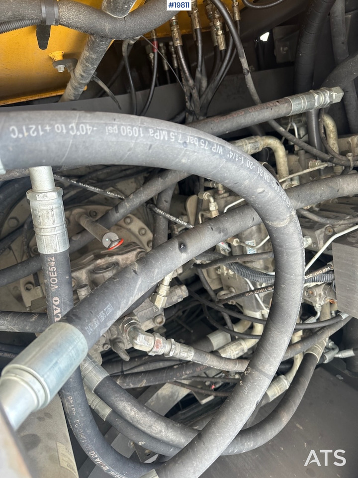 Excavadora Volvo EC300 EL: foto 31