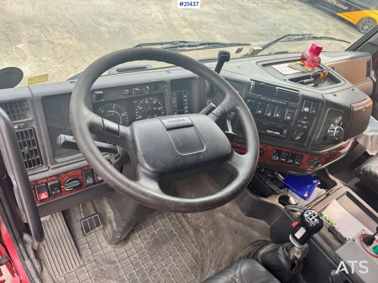 Camión volquete Volvo FH12 420: foto 30