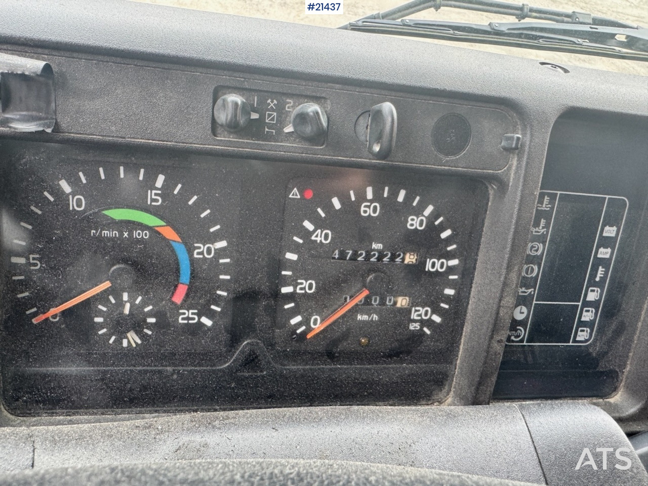 Camión volquete Volvo FH12 420: foto 29