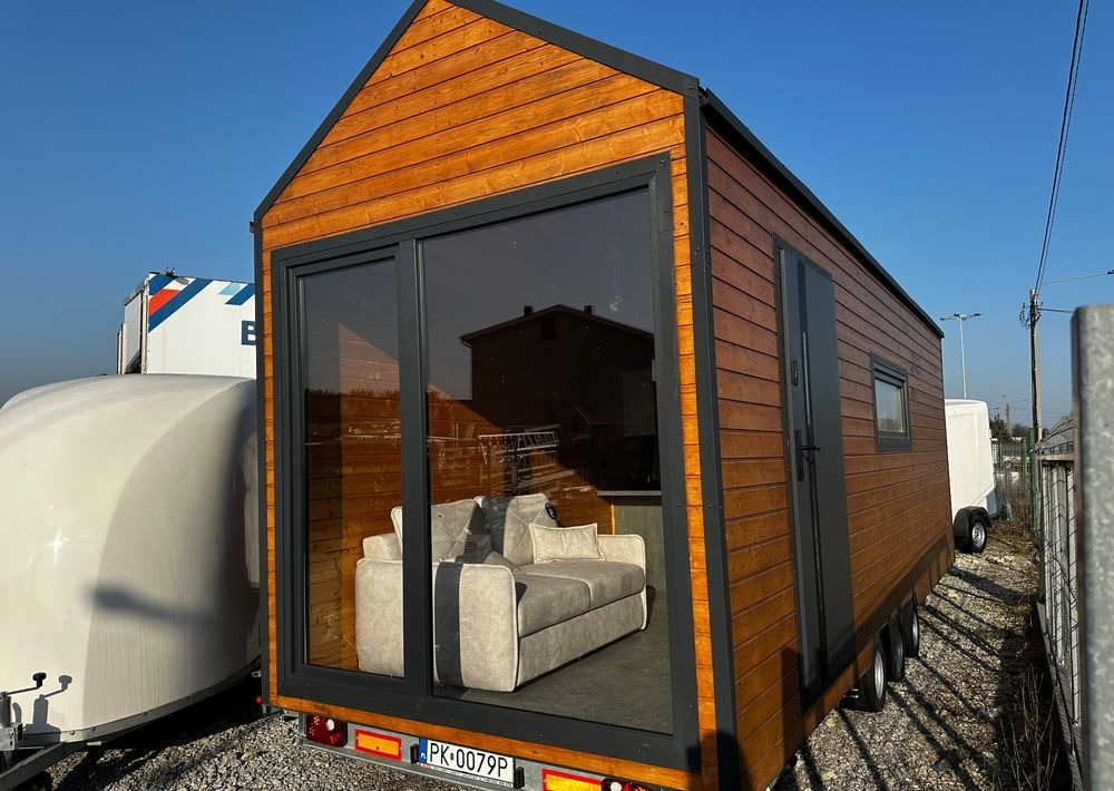 Boro Drewniany DOMEK MOBILNY na przyczepie 7,5m x 2,5m - Caravana: foto 1 Boro Drewniany DOMEK MOBILNY na przyczepie 7,5m x 2,5m - Caravana: foto 1
