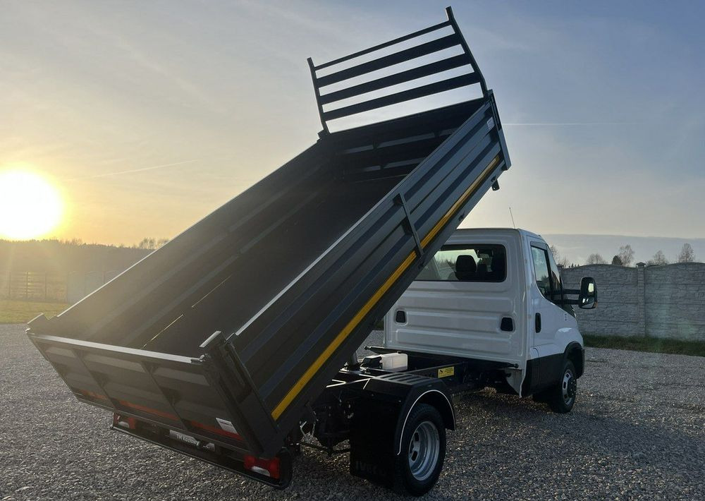 Iveco Daily - Furgoneta basculante: foto 4 Iveco Daily - Furgoneta basculante: foto 4