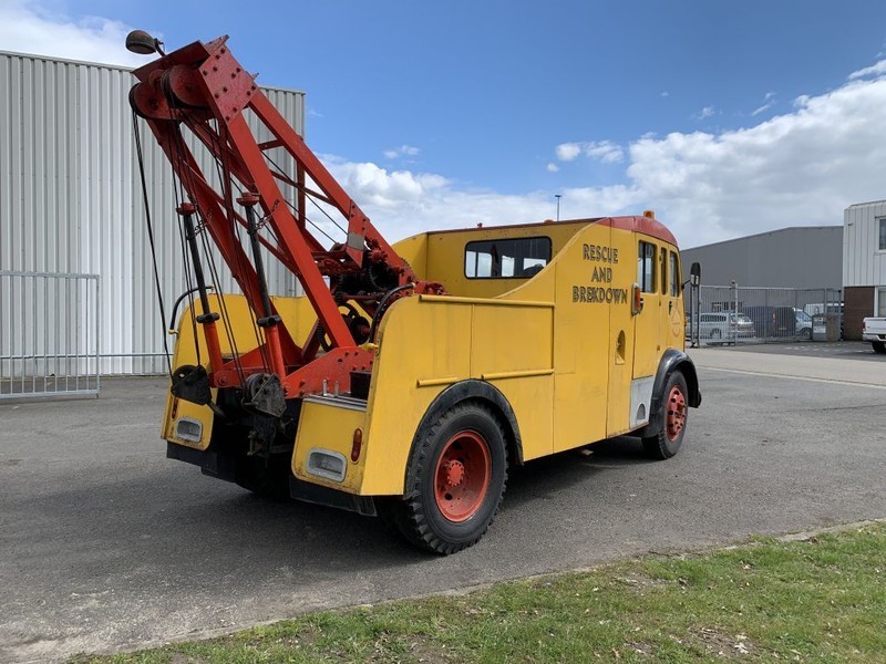 Commercial Commer Wrecker Afsleep Berging 1952 Barnfinds and Restoration projects Dubbelcabine bergingsvoertuig - Grua de remolque autos: foto 2 Commercial Commer Wrecker Afsleep Berging 1952 Barnfinds and Restoration projects Dubbelcabine bergingsvoertuig - Grua de remolque autos: foto 2