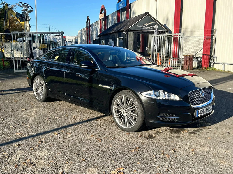 Jaguar XJ 3.0 V6D 275 PK /AUTOM / PANO DAK / VOL LEDER / MERIDAN / EXPORT PRICE - Sedan: foto 1 Jaguar XJ 3.0 V6D 275 PK /AUTOM / PANO DAK / VOL LEDER / MERIDAN / EXPORT PRICE - Sedan: foto 1
