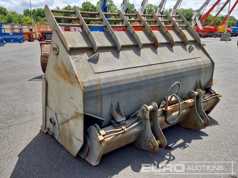 112" High Tip Front Loading Bucket to suit Wheeled Loader - Cazo: foto 2 112" High Tip Front Loading Bucket to suit Wheeled Loader - Cazo: foto 2