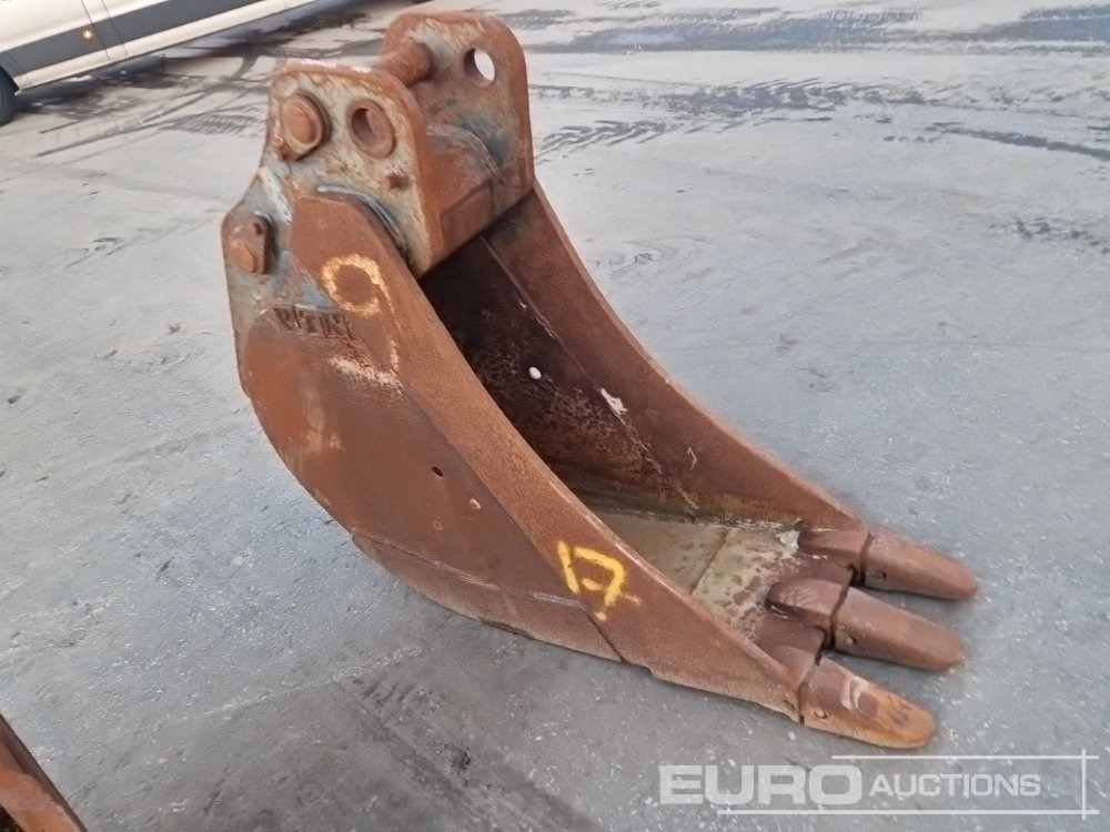 19" Digging Bucket to suit 70mm Pin - Cazo: foto 4 19" Digging Bucket to suit 70mm Pin - Cazo: foto 4