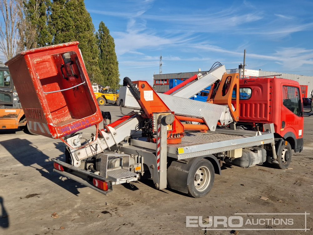 2008 Nissan CABSTAR 35.11 - Camión con plataforma elevadora: foto 5 2008 Nissan CABSTAR 35.11 - Camión con plataforma elevadora: foto 5
