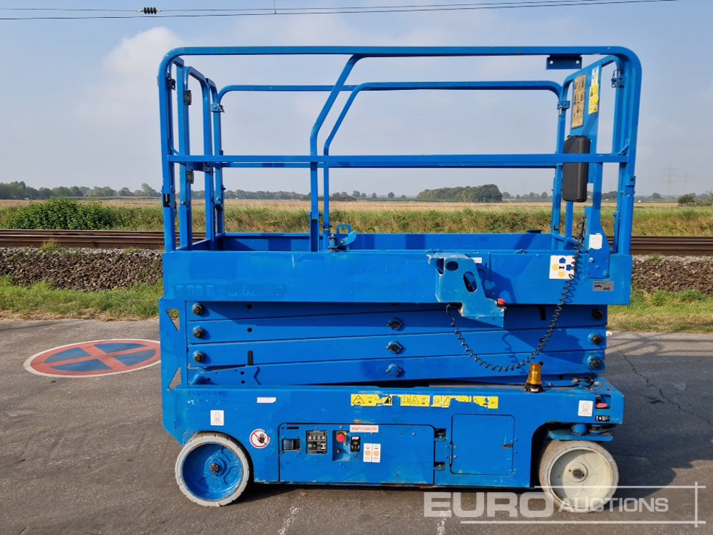 2013 Genie GS-2646 - Plataforma elevadora: foto 2 2013 Genie GS-2646 - Plataforma elevadora: foto 2