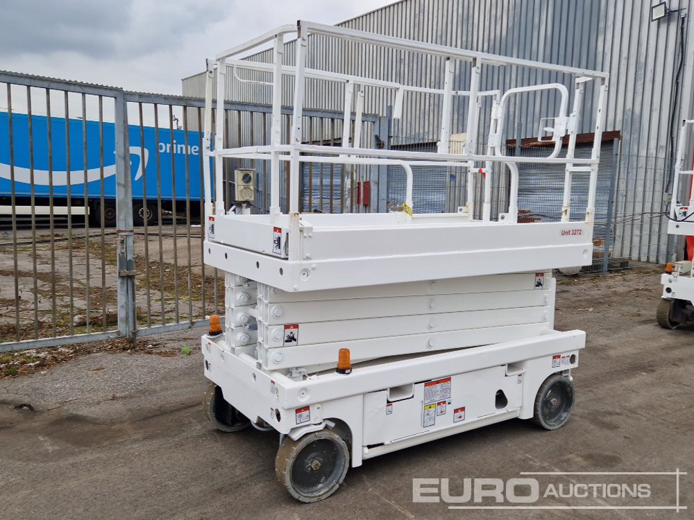 2014 Haulotte Compact 12 - Plataforma elevadora: foto 1 2014 Haulotte Compact 12 - Plataforma elevadora: foto 1