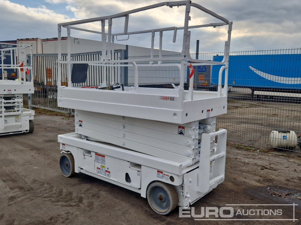 2014 Haulotte Compact 12 - Plataforma elevadora: foto 3 2014 Haulotte Compact 12 - Plataforma elevadora: foto 3