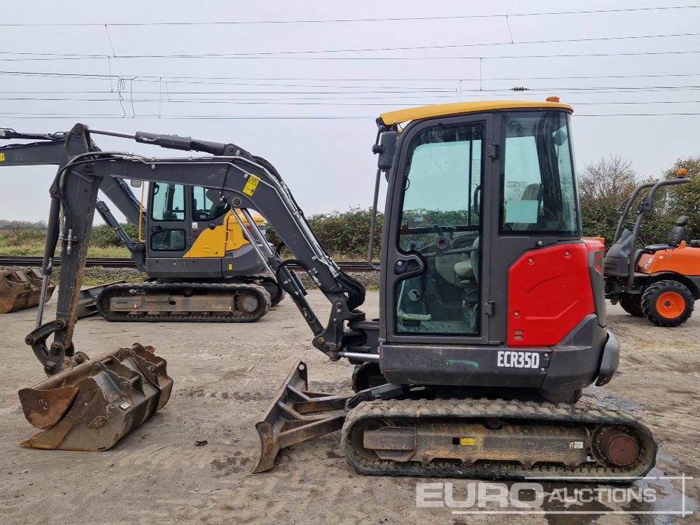 2021 Volvo ECR35D - Miniexcavadora: foto 2 2021 Volvo ECR35D - Miniexcavadora: foto 2