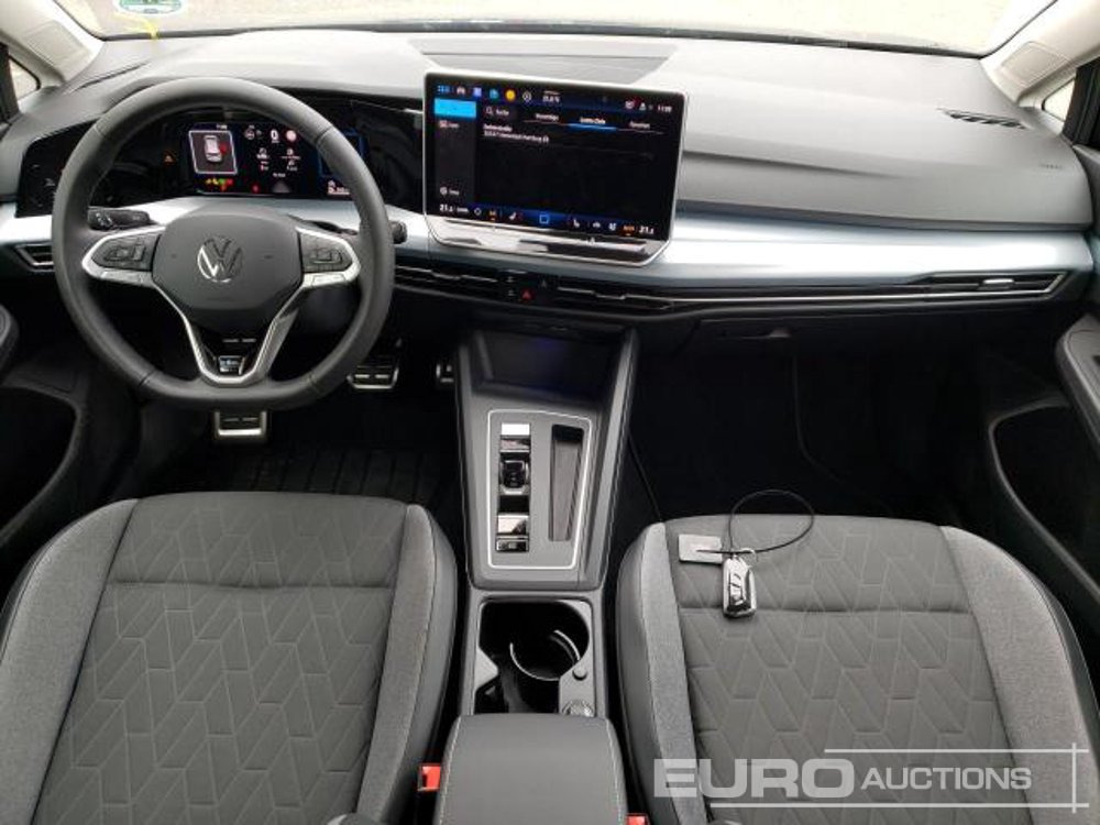 2025 Volkswagen Golf - Coche: foto 3 2025 Volkswagen Golf - Coche: foto 3