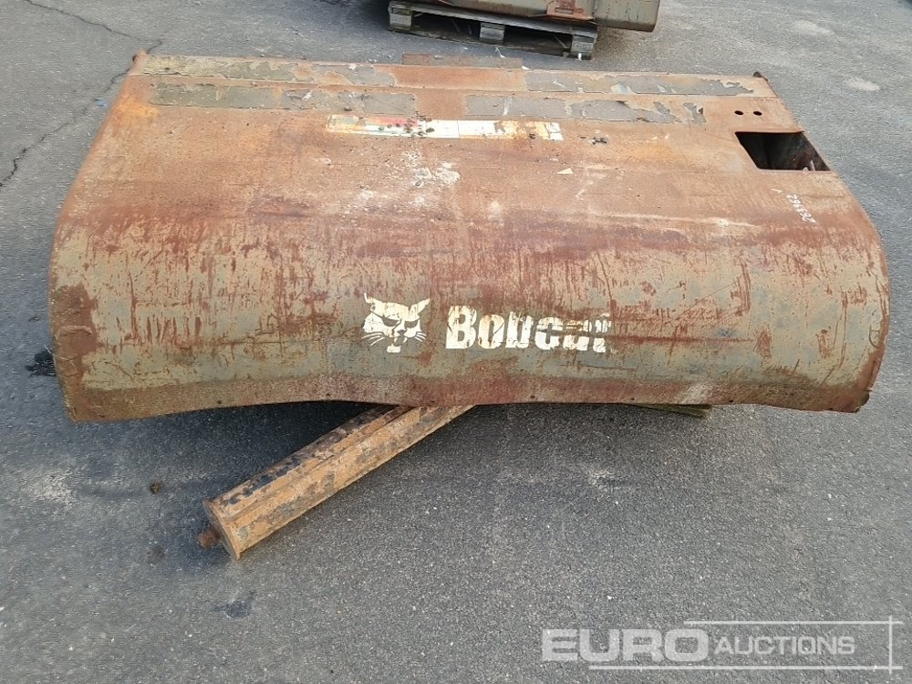 Bobcat Sweeper Collector to suit Skidsteer Loader - Cazo: foto 5 Bobcat Sweeper Collector to suit Skidsteer Loader - Cazo: foto 5