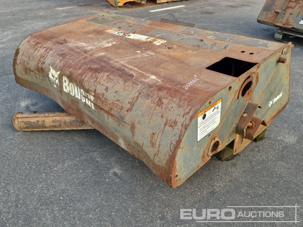 Bobcat Sweeper Collector to suit Skidsteer Loader - Cazo: foto 1 Bobcat Sweeper Collector to suit Skidsteer Loader - Cazo: foto 1