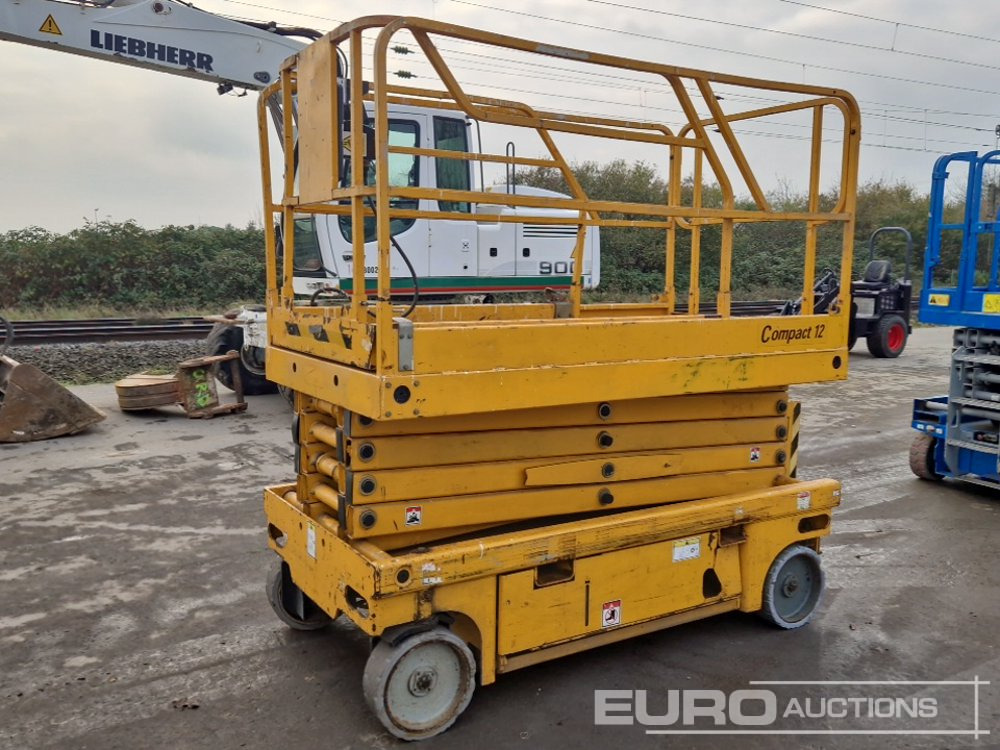 Haulotte Compact 12 - Plataforma elevadora: foto 1 Haulotte Compact 12 - Plataforma elevadora: foto 1