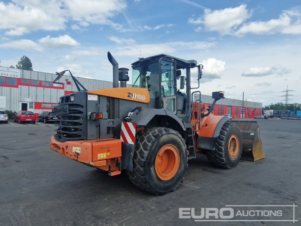 Hitachi ZW180 - Cargadora de ruedas: foto 5 Hitachi ZW180 - Cargadora de ruedas: foto 5