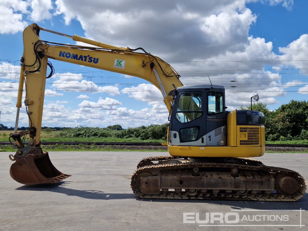 Komatsu PC228USLC-3N0 - Excavadora de cadenas: foto 2 Komatsu PC228USLC-3N0 - Excavadora de cadenas: foto 2