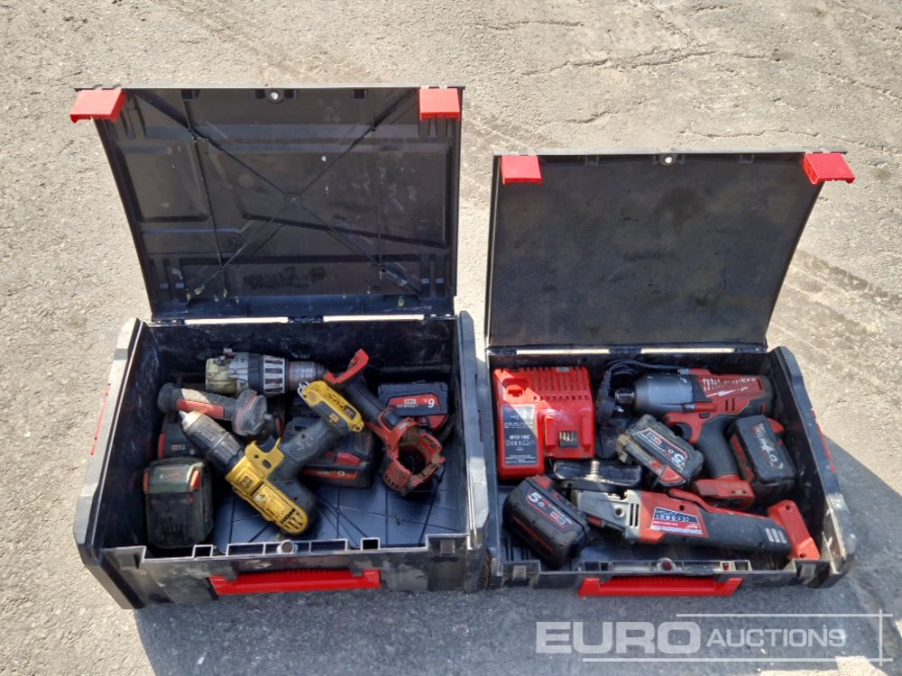 Milwaukee Assorted Tools (2 of) - Equipo de construcción: foto 1 Milwaukee Assorted Tools (2 of) - Equipo de construcción: foto 1