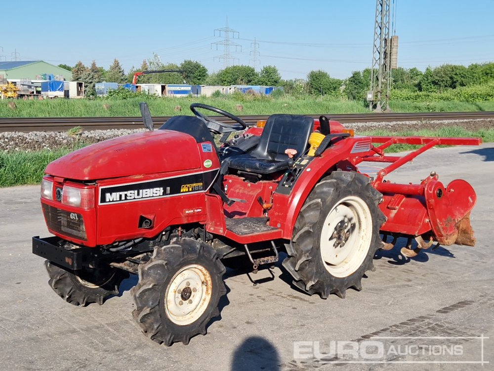 Mitsubishi MT165 - Mini tractor: foto 1 Mitsubishi MT165 - Mini tractor: foto 1