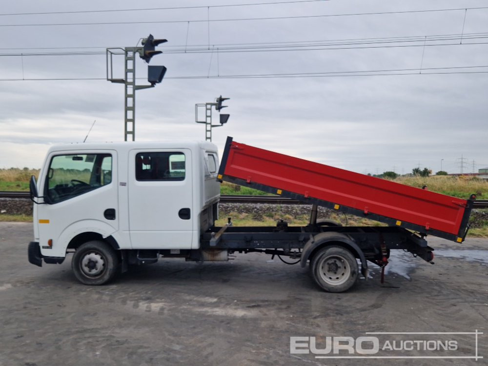 Nissan Cabstar - Furgoneta caja abierta: foto 2 Nissan Cabstar - Furgoneta caja abierta: foto 2