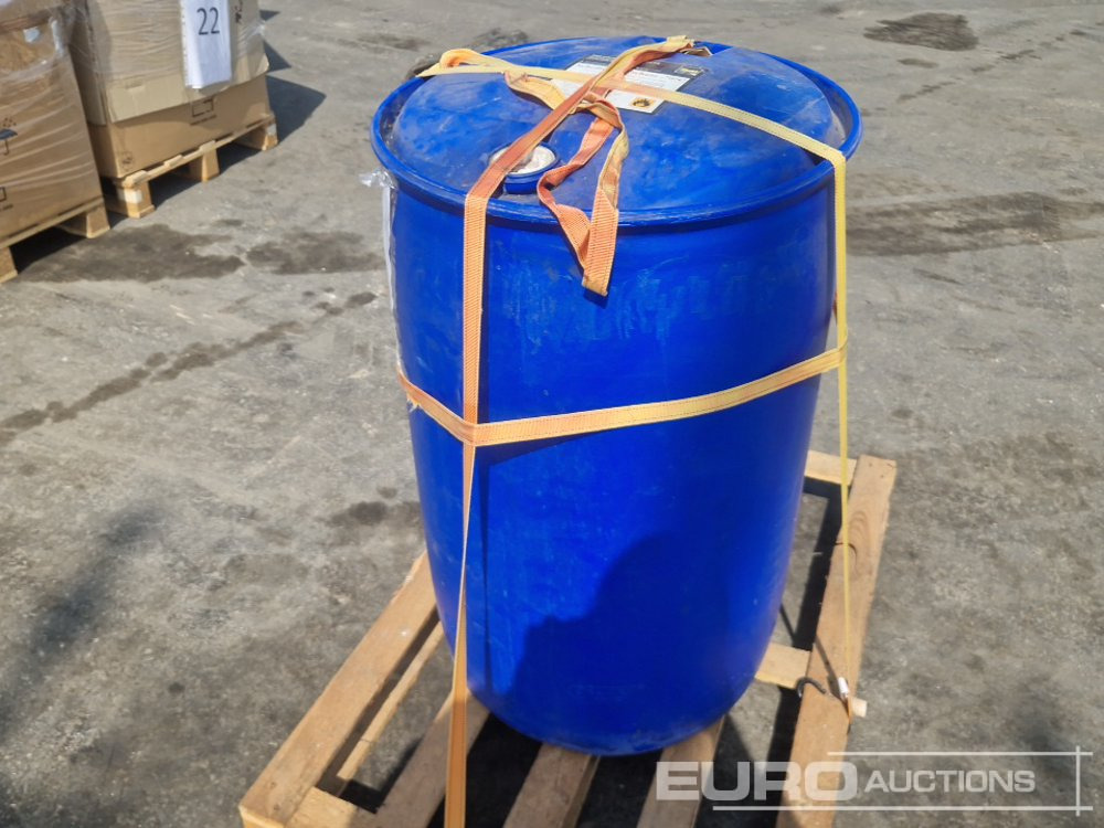 Pallet of AntiFreeze, 210Litre - Equipo de construcción: foto 2 Pallet of AntiFreeze, 210Litre - Equipo de construcción: foto 2
