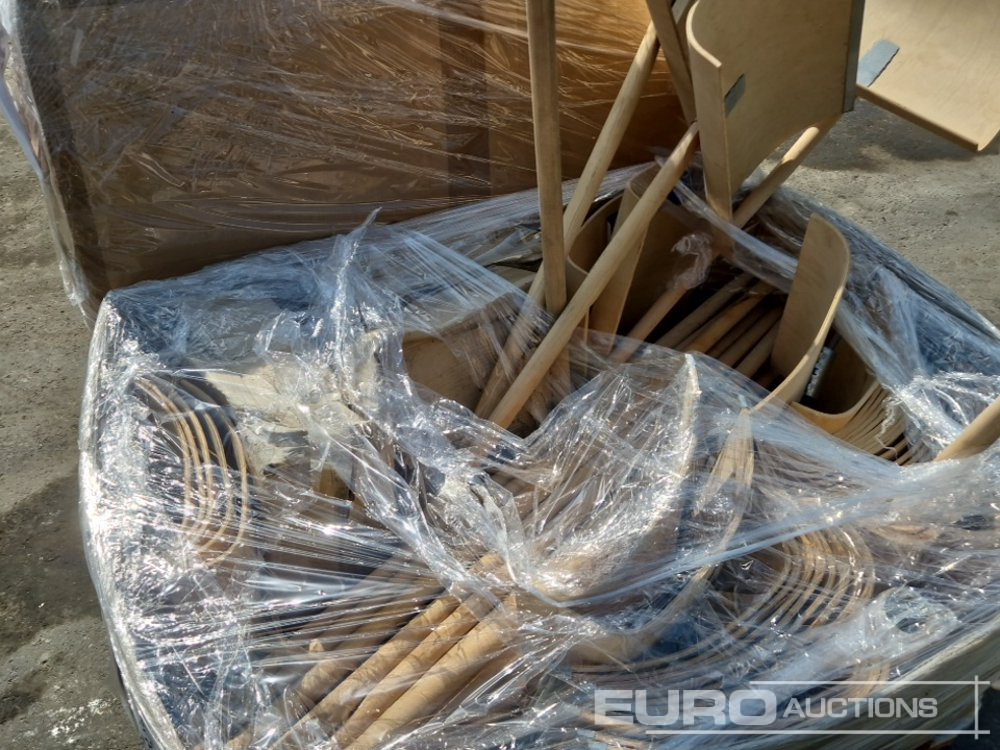 Pallet of Assorted Snow Shovels (Approx 160 of) (2 of) - Equipo de construcción: foto 5 Pallet of Assorted Snow Shovels (Approx 160 of) (2 of) - Equipo de construcción: foto 5