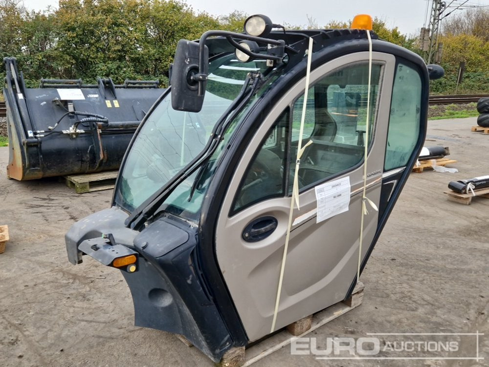 Cabin to suit Manitou MLT630 - Recambio: foto 1 Cabin to suit Manitou MLT630 - Recambio: foto 1
