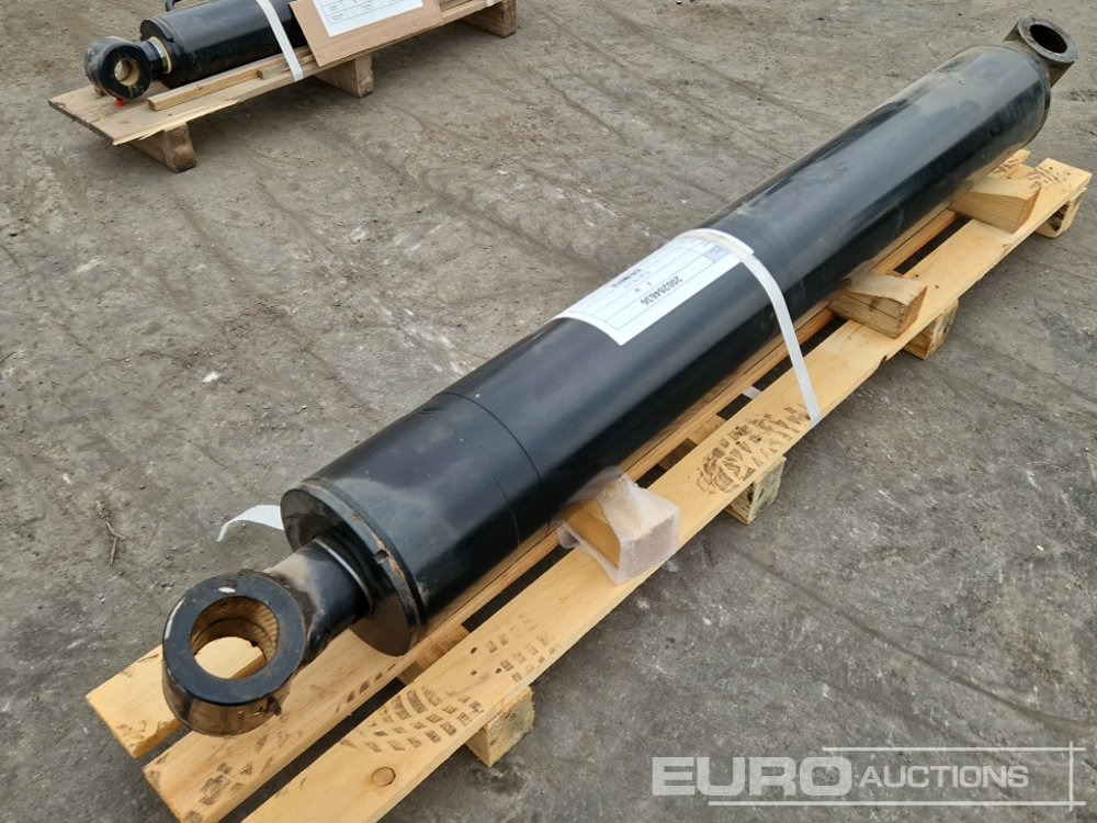Cylinder to suit Manitou MRT2150/2550 - Recambio: foto 2 Cylinder to suit Manitou MRT2150/2550 - Recambio: foto 2