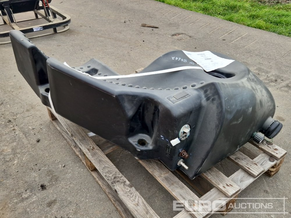 Fuel Tank to suit Manitou MLT - Recambio: foto 3 Fuel Tank to suit Manitou MLT - Recambio: foto 3