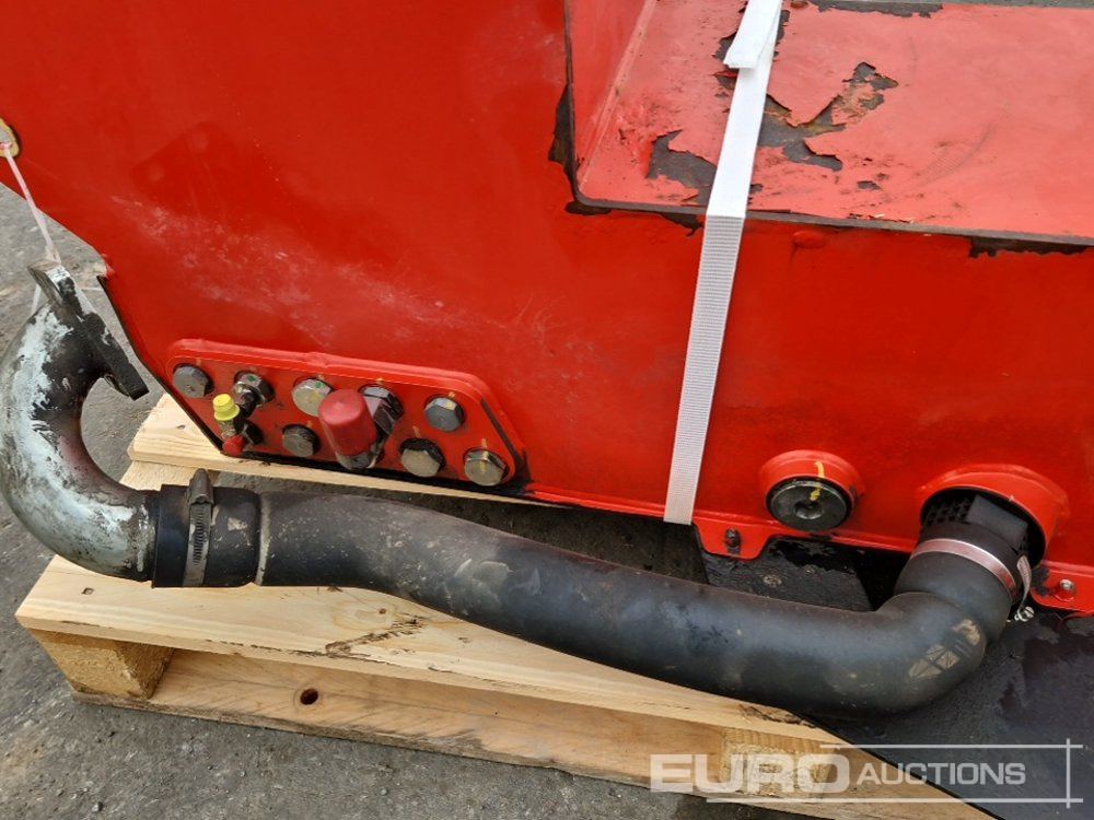 Hydraulic Oil Tank to suit Manitou MLT - Recambio: foto 5 Hydraulic Oil Tank to suit Manitou MLT - Recambio: foto 5