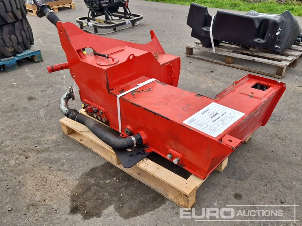 Hydraulic Oil Tank to suit Manitou MLT - Recambio: foto 4 Hydraulic Oil Tank to suit Manitou MLT - Recambio: foto 4