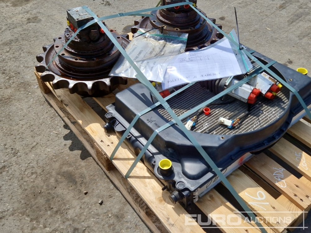 Pallet of Final Drives, Joystick, Radiator to suut Bobcat E50 - Recambio para Excavadora: foto 5 Pallet of Final Drives, Joystick, Radiator to suut Bobcat E50 - Recambio para Excavadora: foto 5