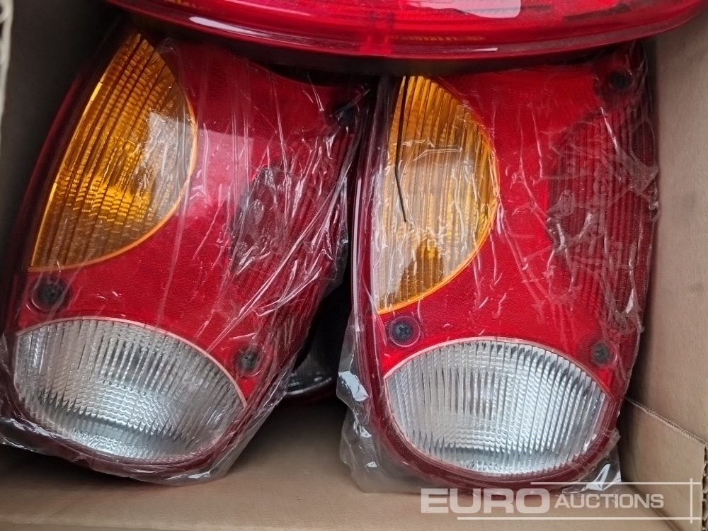 Right + Left Rear Lights to suit Manitou MLT (20 of) - Recambio: foto 5 Right + Left Rear Lights to suit Manitou MLT (20 of) - Recambio: foto 5