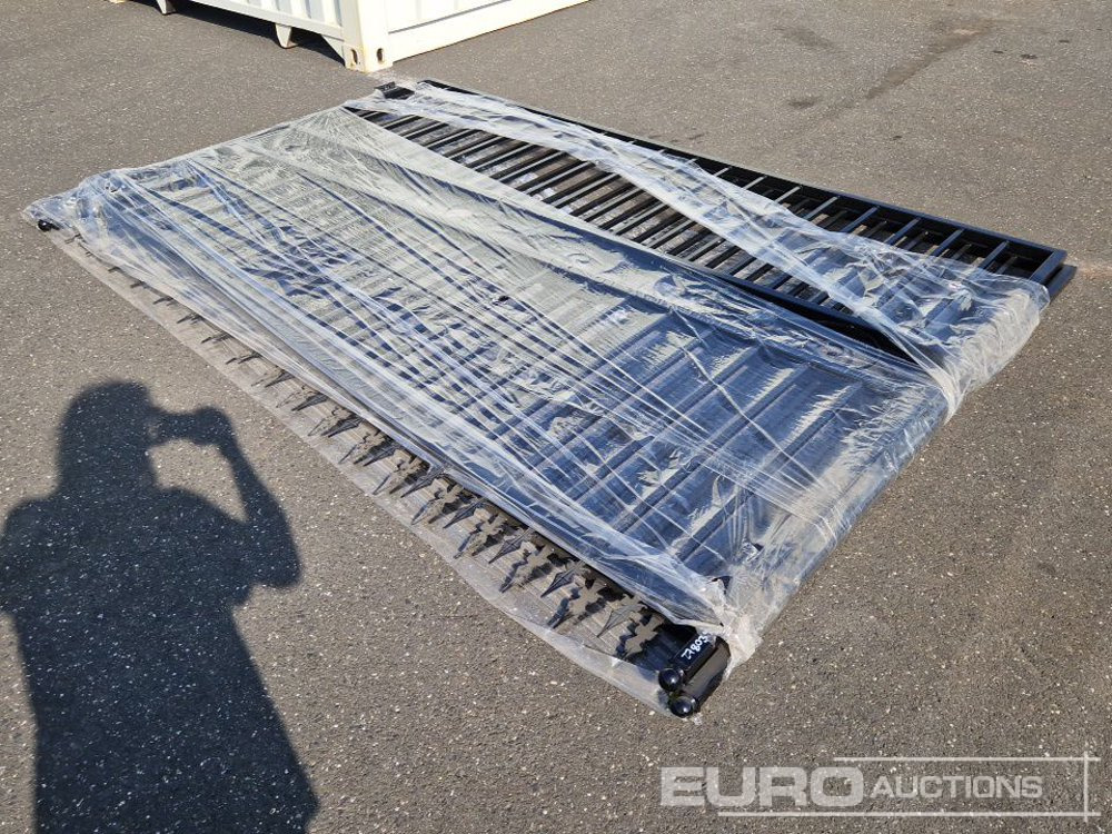 Unused Steel Gates - Equipo de construcción: foto 3 Unused Steel Gates - Equipo de construcción: foto 3