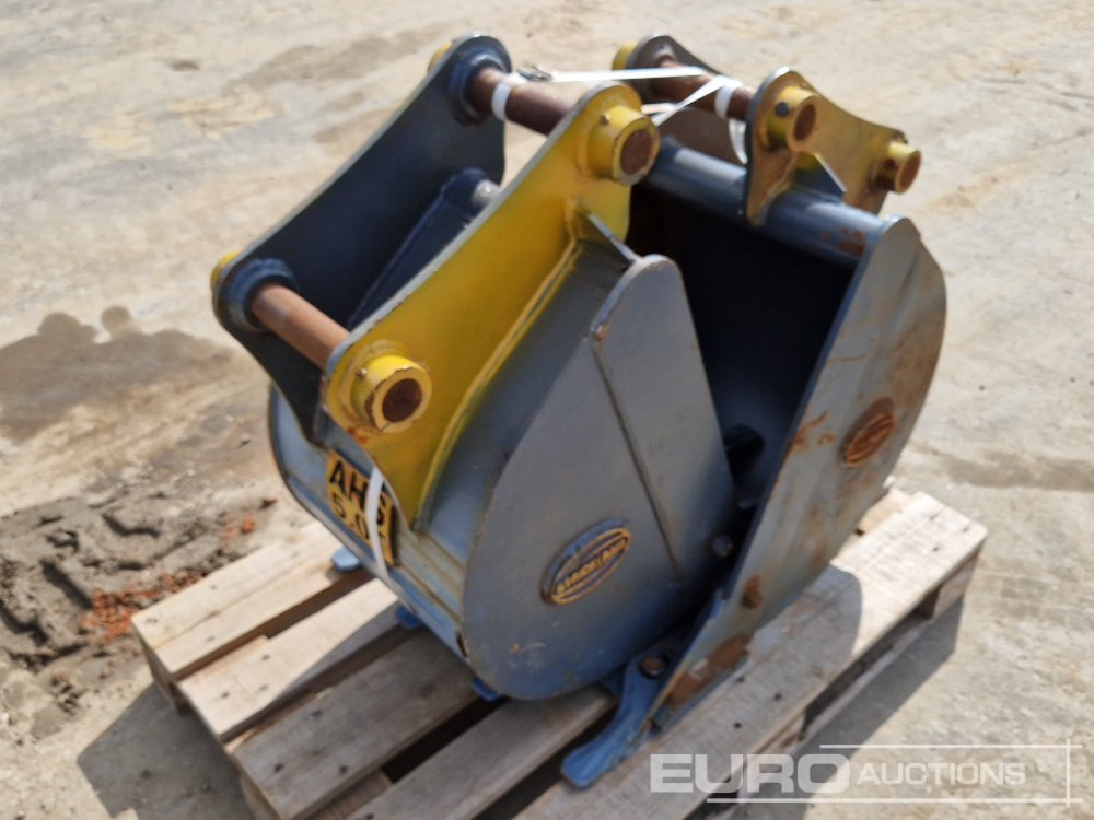 Unused Strickland 24", 18" Digging Buckets to suit JCB 3CX (2 of) - Cazo: foto 1 Unused Strickland 24", 18" Digging Buckets to suit JCB 3CX (2 of) - Cazo: foto 1