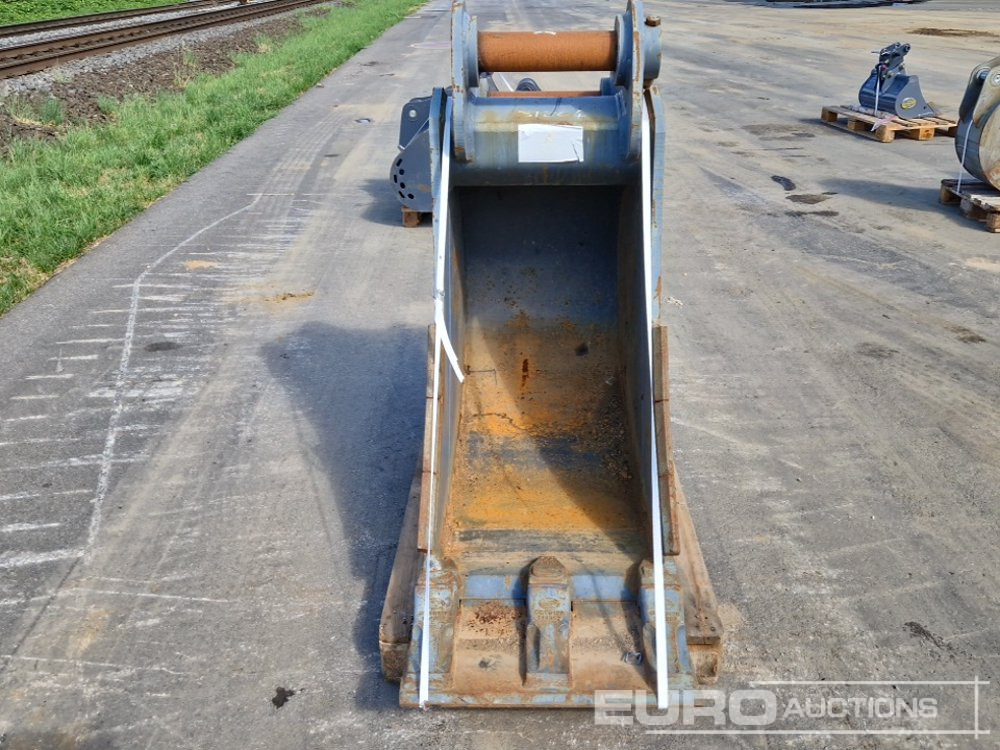 Unused Strickland 24" Digging Bucket to suit JCB JS260 - Cazo: foto 5 Unused Strickland 24" Digging Bucket to suit JCB JS260 - Cazo: foto 5