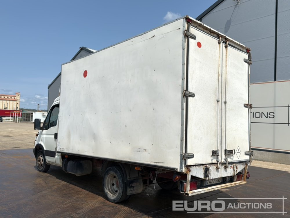 2001 Iveco Daily 35C13 - Furgoneta caja cerrada: foto 3 2001 Iveco Daily 35C13 - Furgoneta caja cerrada: foto 3