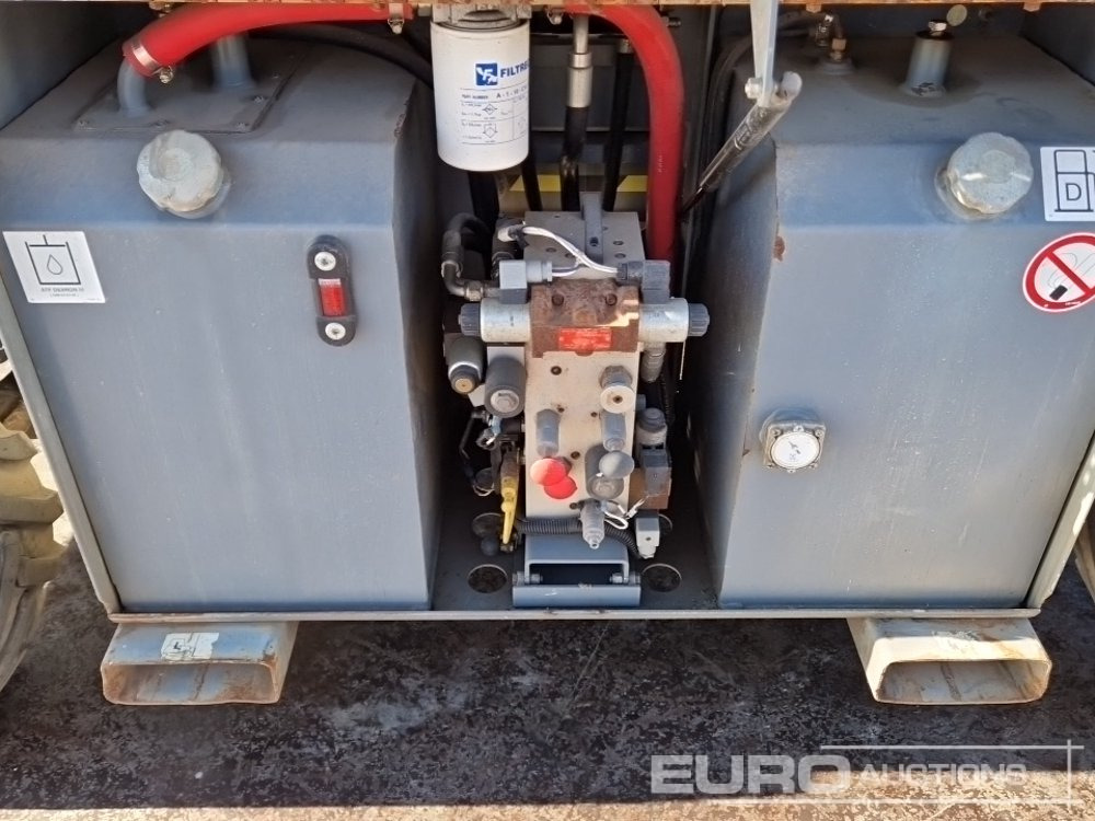 Plataforma elevadora 2015 SkyJack SJ6832RT: foto 23