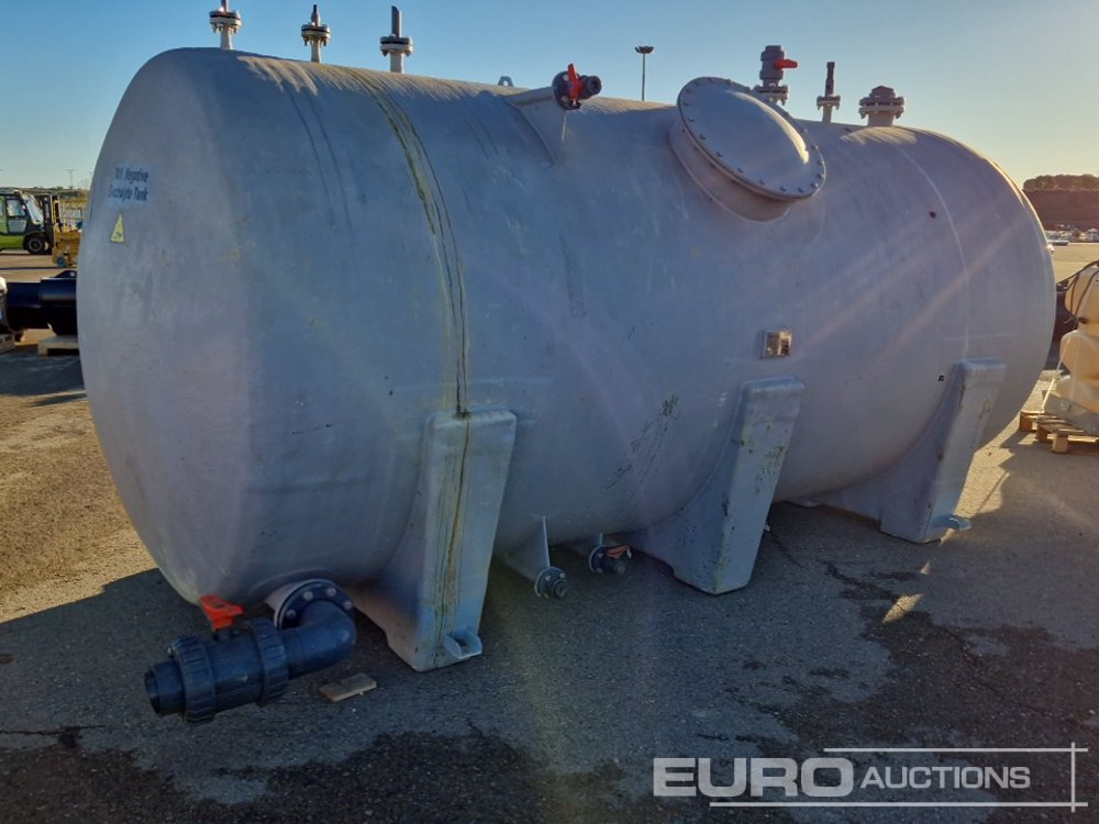 2017 Tadipol 10m3 Horizontal Bowser - Equipo de construcción: foto 1 2017 Tadipol 10m3 Horizontal Bowser - Equipo de construcción: foto 1