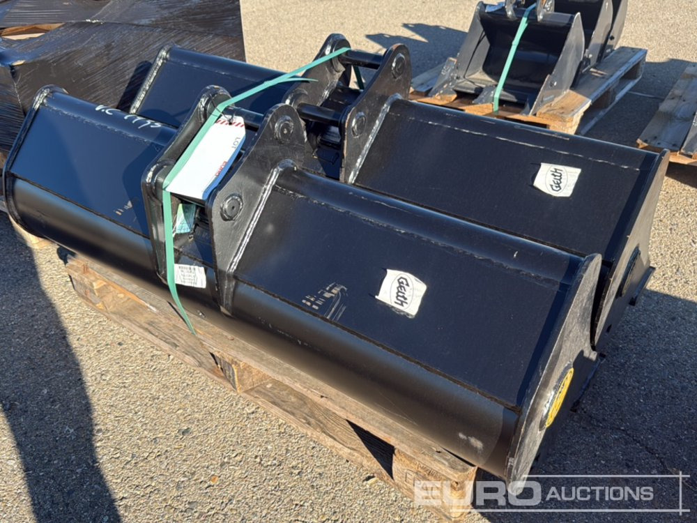 Geith Ditching Bucket G04R-1400-4588 to suit MCR922 (S/Ns 1163051, 1163052) (2 of) - Cazo: foto 4 Geith Ditching Bucket G04R-1400-4588 to suit MCR922 (S/Ns 1163051, 1163052) (2 of) - Cazo: foto 4