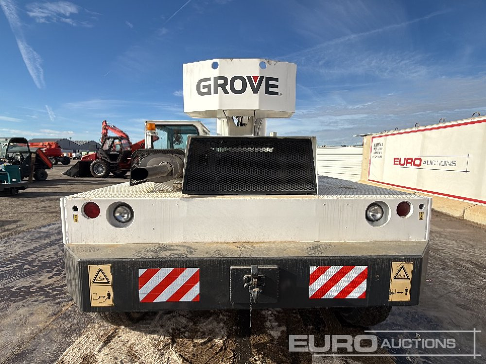 Grove 4x2 Crane, Stabilisers - Autogrúa: foto 4 Grove 4x2 Crane, Stabilisers - Autogrúa: foto 4